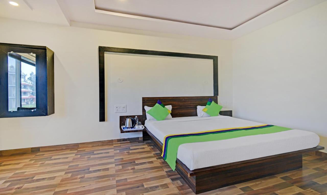 Treebo Paradise Inn With Mountain View 马哈巴莱斯赫瓦尔 外观 照片