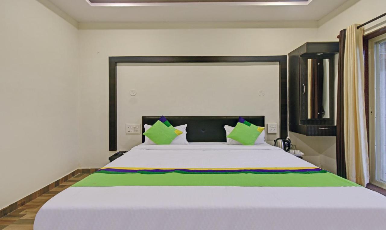 Treebo Paradise Inn With Mountain View 马哈巴莱斯赫瓦尔 外观 照片